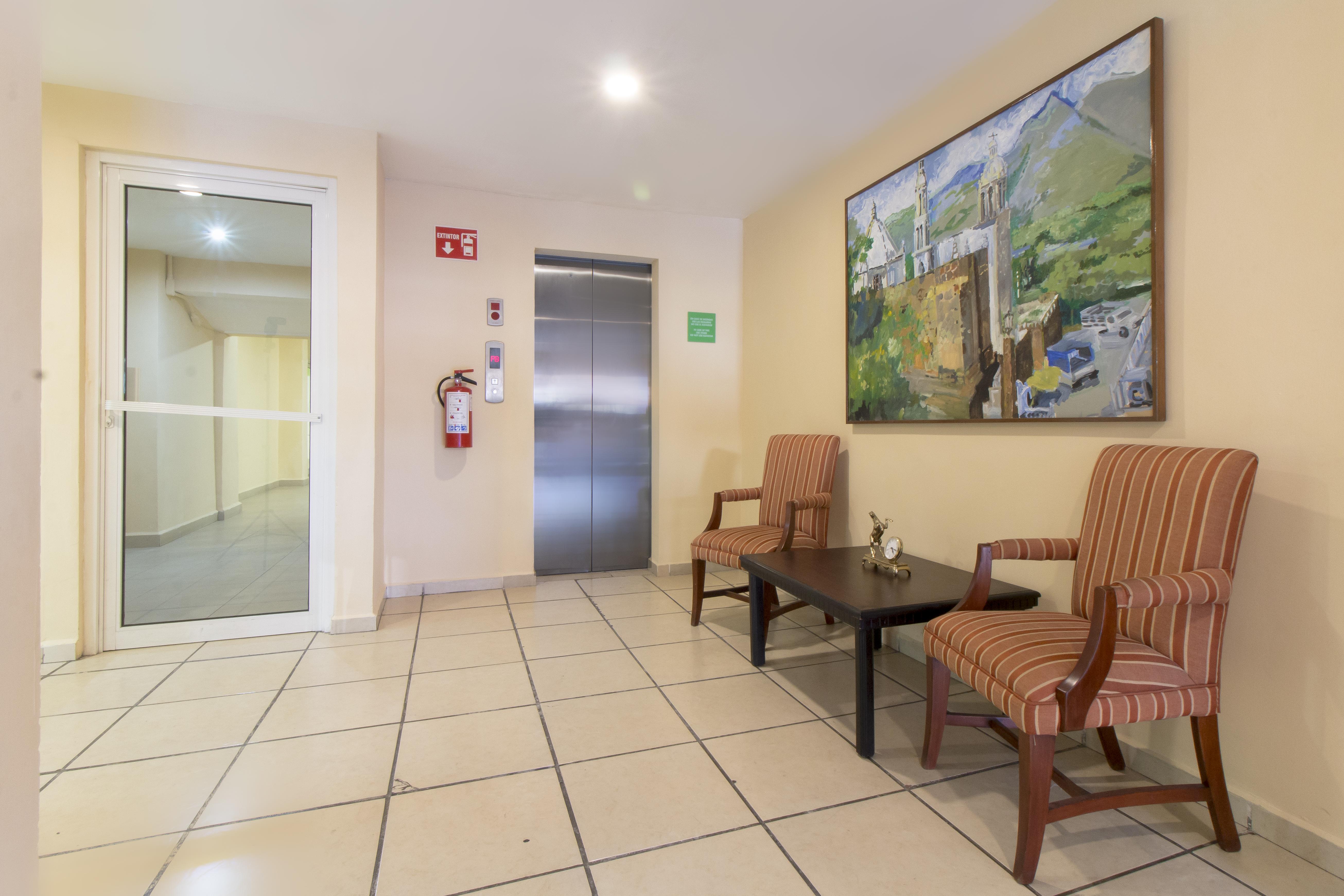 Chn Hotel Monterrey Santa Fe Esterno foto